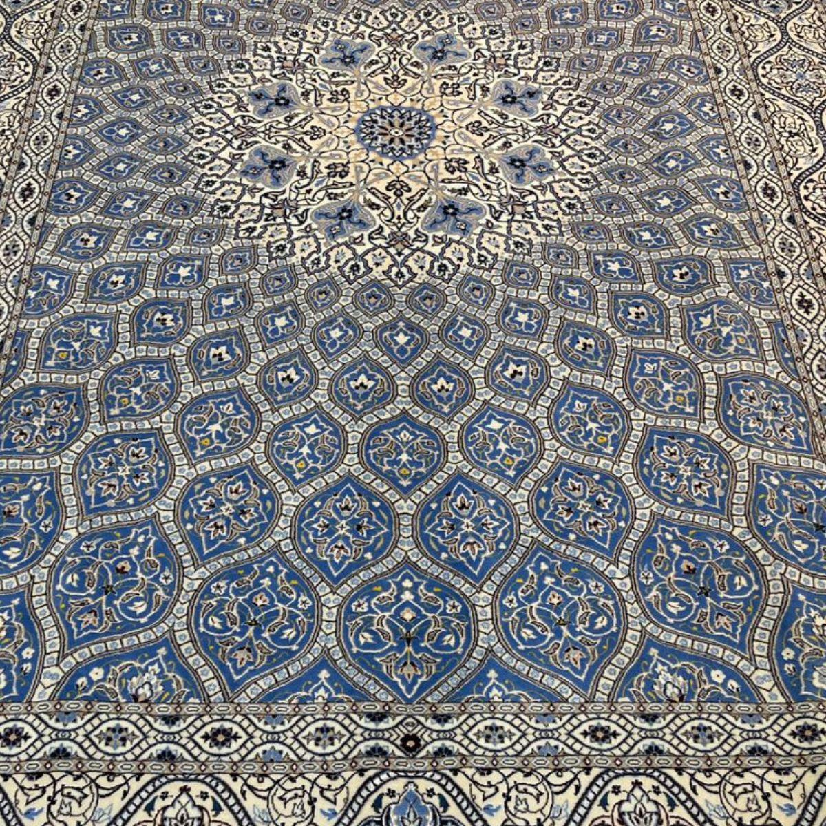 最高級ペルシャ絨毯 (ハビビアン工房) 310×205cm（FL-70368