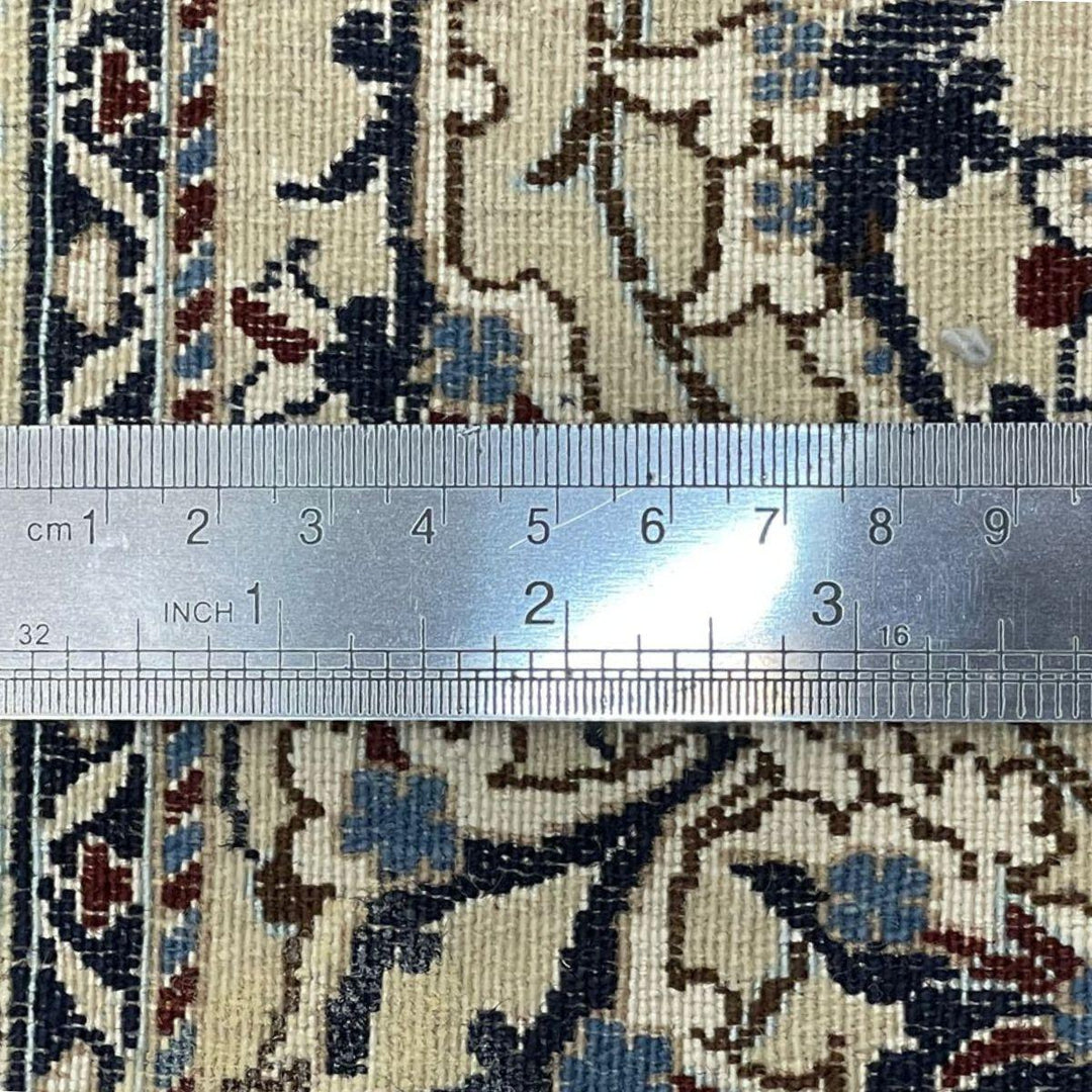 最高級ペルシャ絨毯（ナイン産）ハビビアン工房　277×164cm（FL-70372）