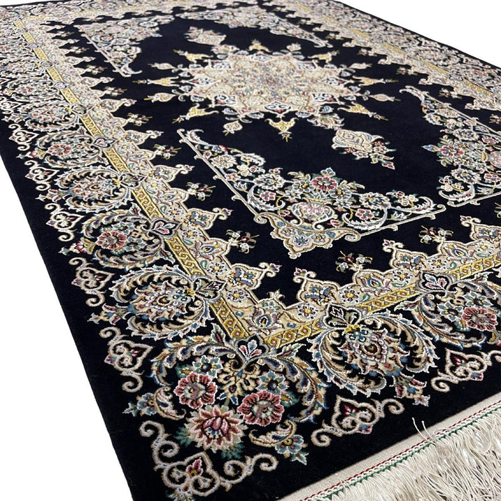 最高級ペルシャ絨毯（ナイン産）ハビビアン工房　162×111cm（FL-70374）