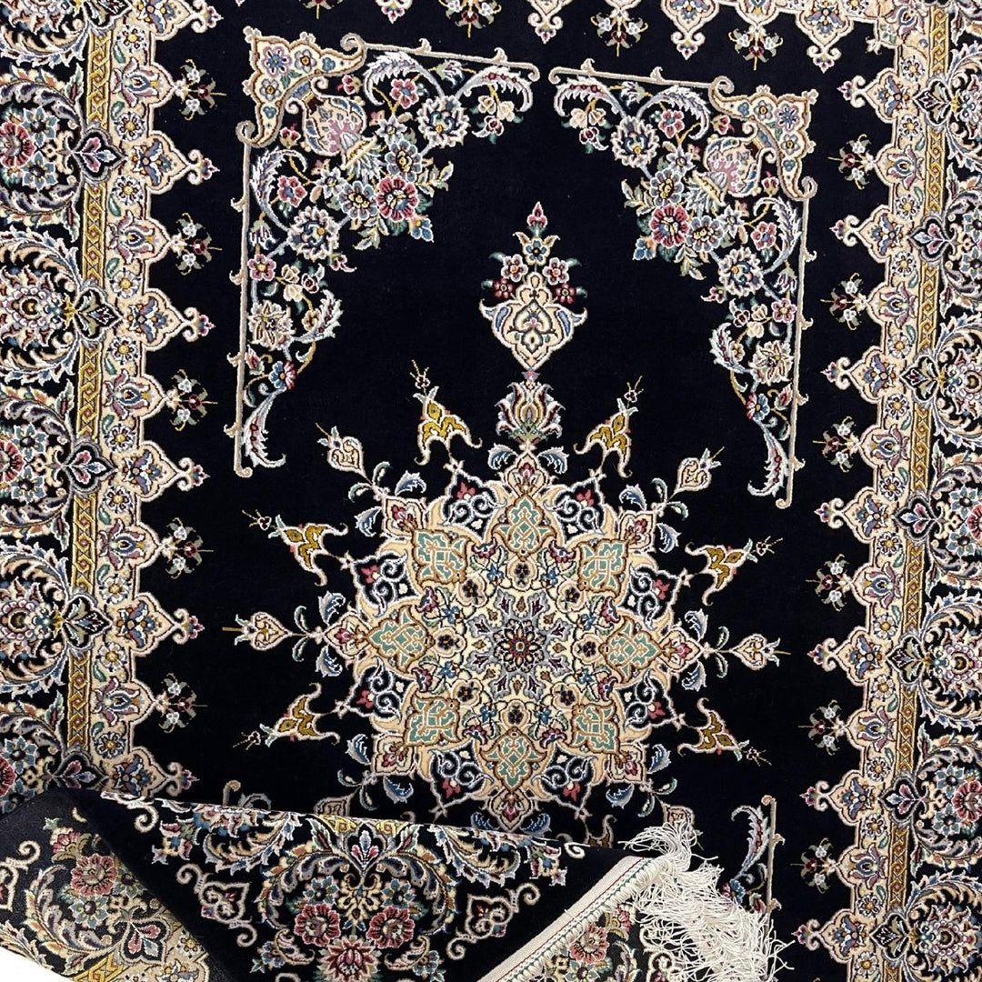 最高級ペルシャ絨毯（ナイン産）ハビビアン工房　162×111cm（FL-70374）