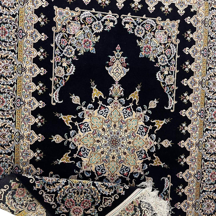 最高級ペルシャ絨毯（ナイン産）ハビビアン工房　162×111cm（FL-70374）
