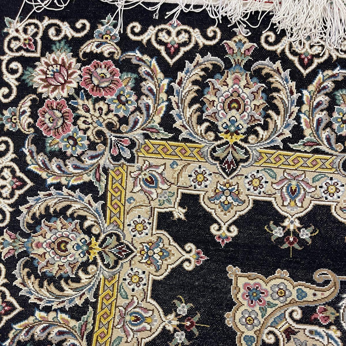 手織りのアンティークペルシャ絨毯 ナイン　ハビビアン 最高級ペルシャ絨毯 (ハビビアン工房) 162×111cm（FL-70374