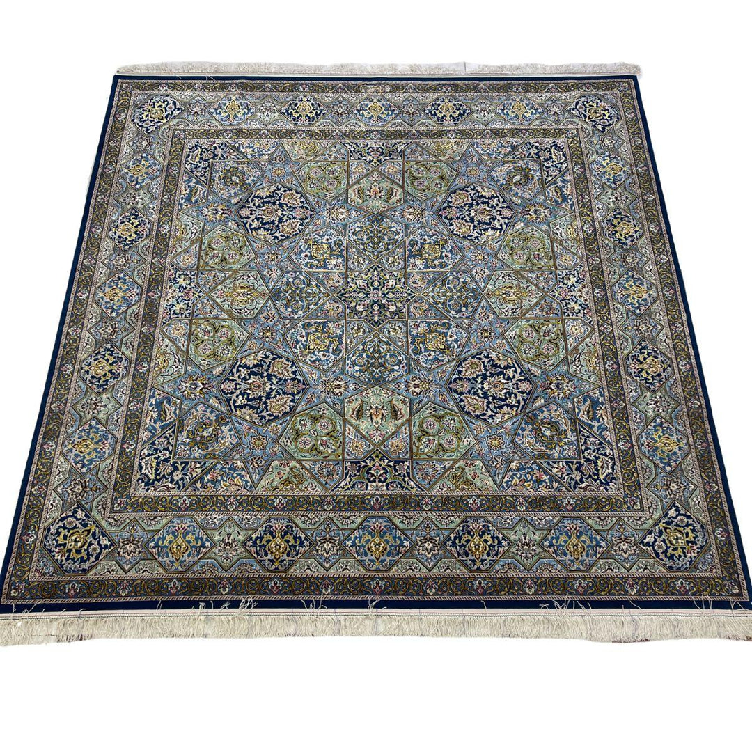 最高級ペルシャ絨毯（ナイン産）ハビビアン工房　208×206cm（FL-70375）