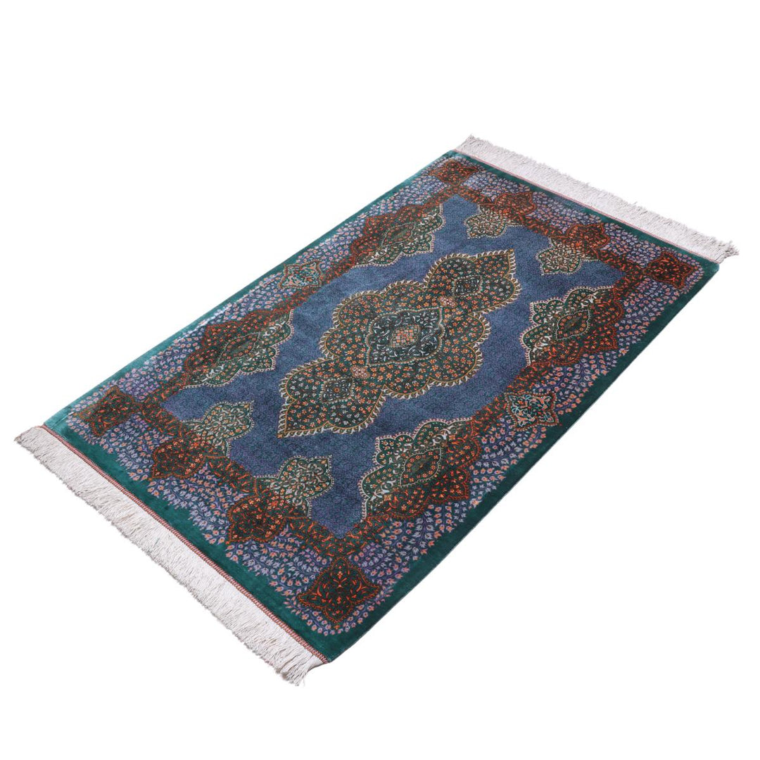 高級ペルシャ絨毯（シルク100％）モスタファザーデ工房　135×82cm（FN-70299）