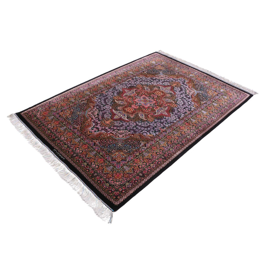 高級ペルシャ絨毯（シルク100％）ヌーリ工房　192×138cm（FN-70340）