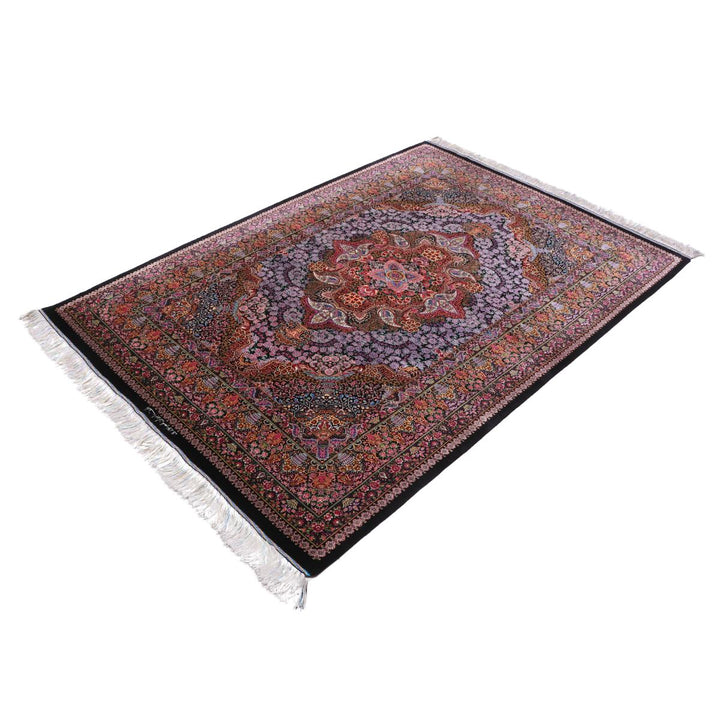 高級ペルシャ絨毯（シルク100％）ヌーリ工房　192×138cm（FN-70340）