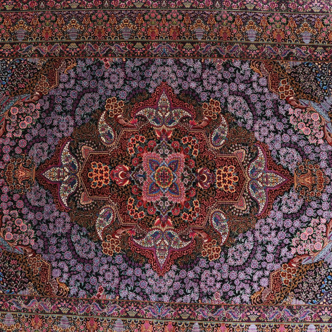 高級ペルシャ絨毯（シルク100％）ヌーリ工房　192×138cm（FN-70340）