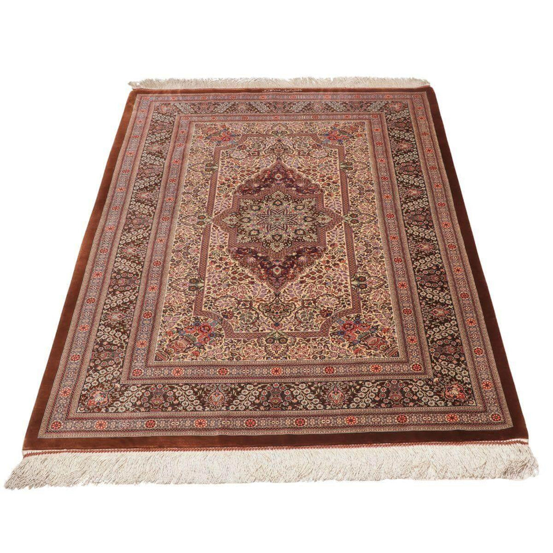 高級ペルシャ絨毯（シルク100％）ヌーリ工房　151×101cm（FN-70352）