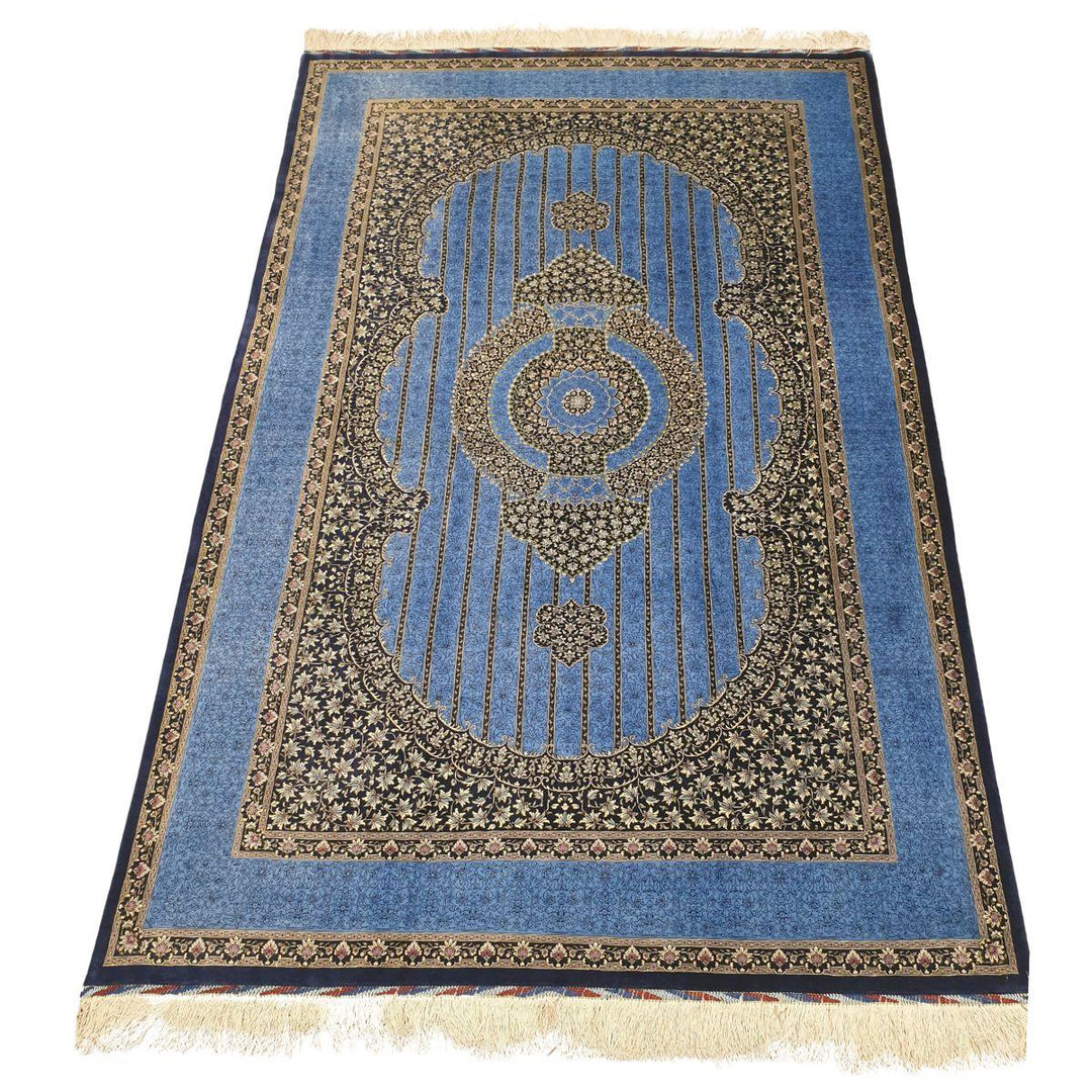 ペルシャ絨毯（シルク100％手織り）イランクム　205×136cm（FN-70378）