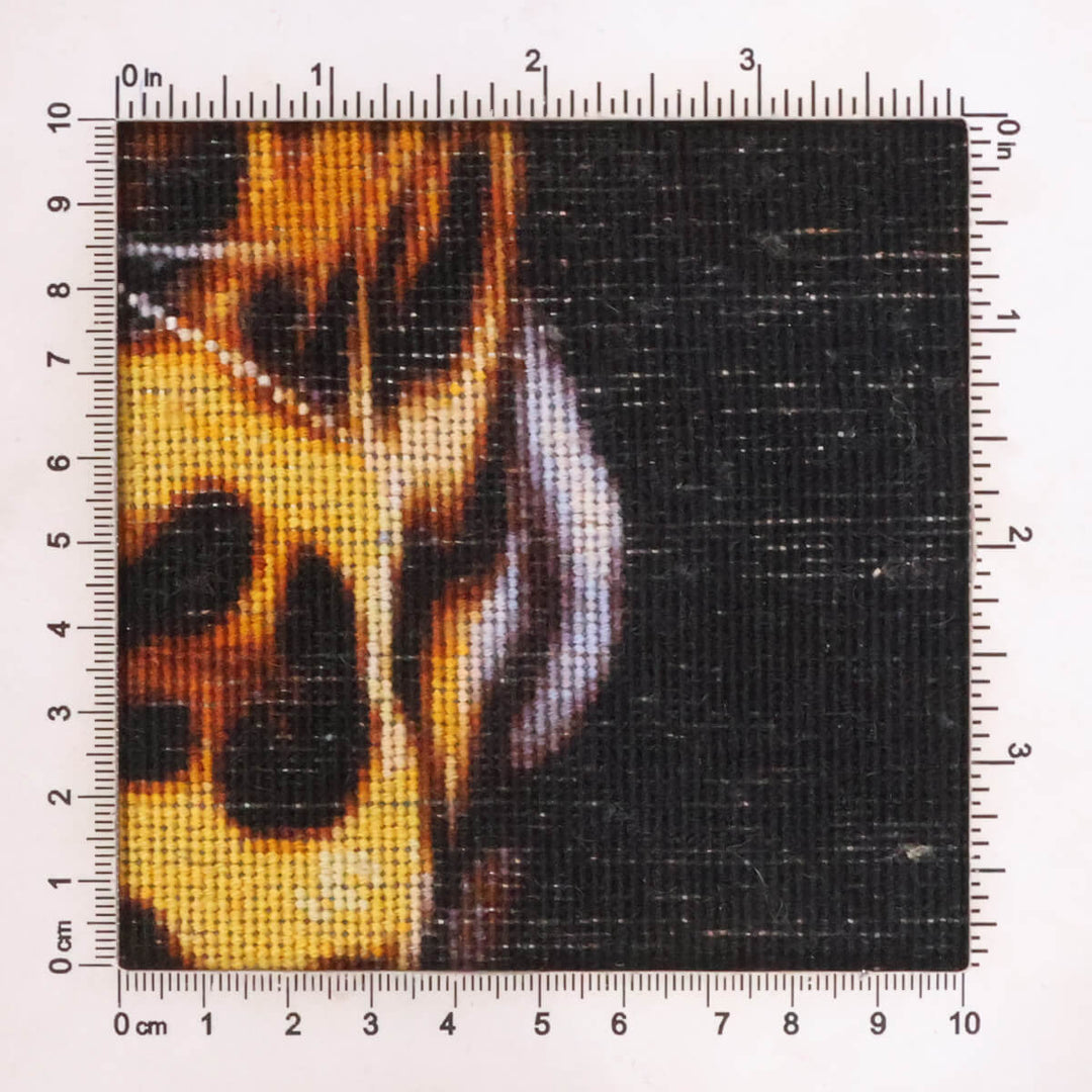 ペルシャ絨毯　タブリーズ産　絵画絨毯　107×87cm（FP-70255）