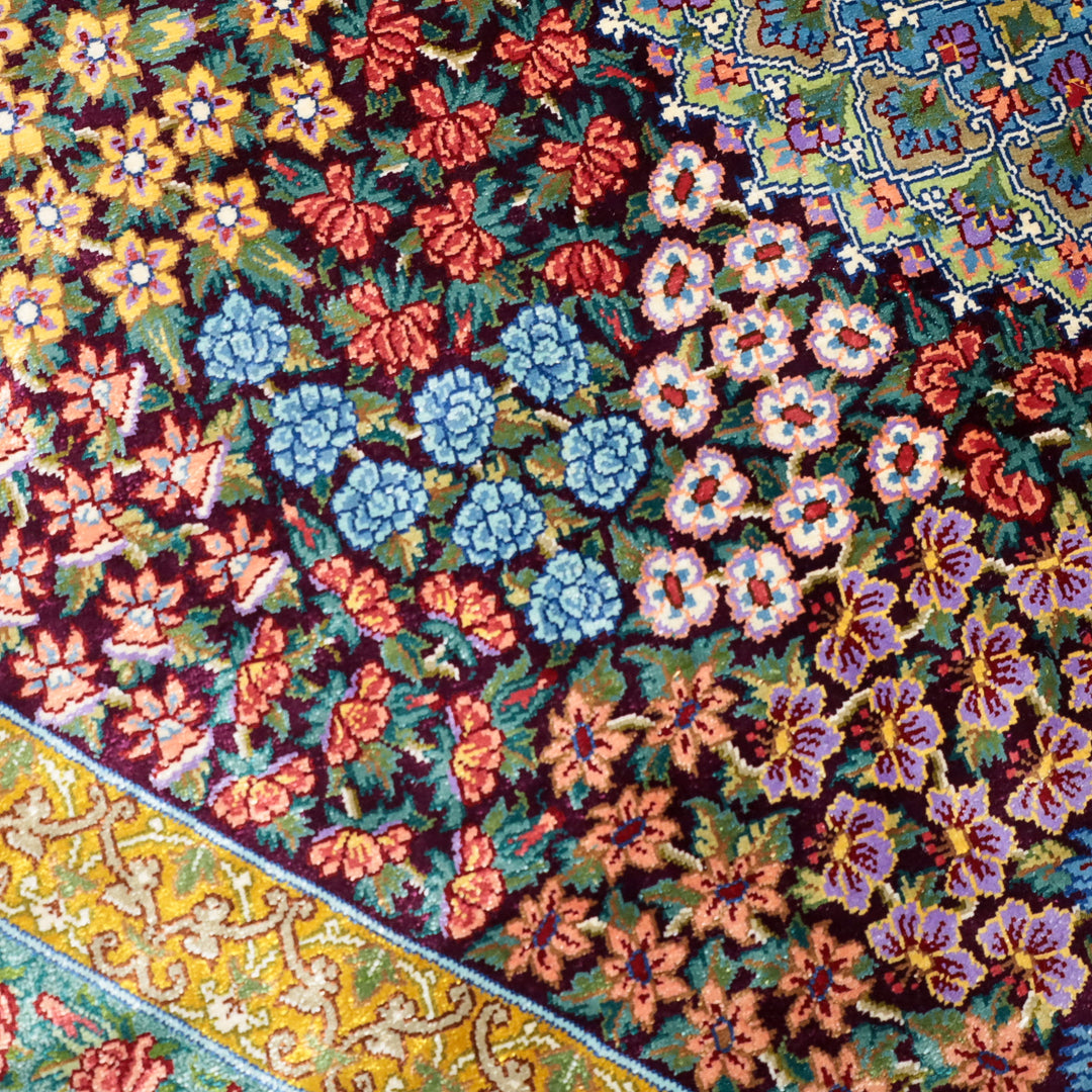 高級ペルシャ絨毯 クム産 シルク100％ TAKHTE JAMSHID工房｜八角形枠・花メダリオン柄 グリーン×マルチカラー｜105×99cm（FS-13299）