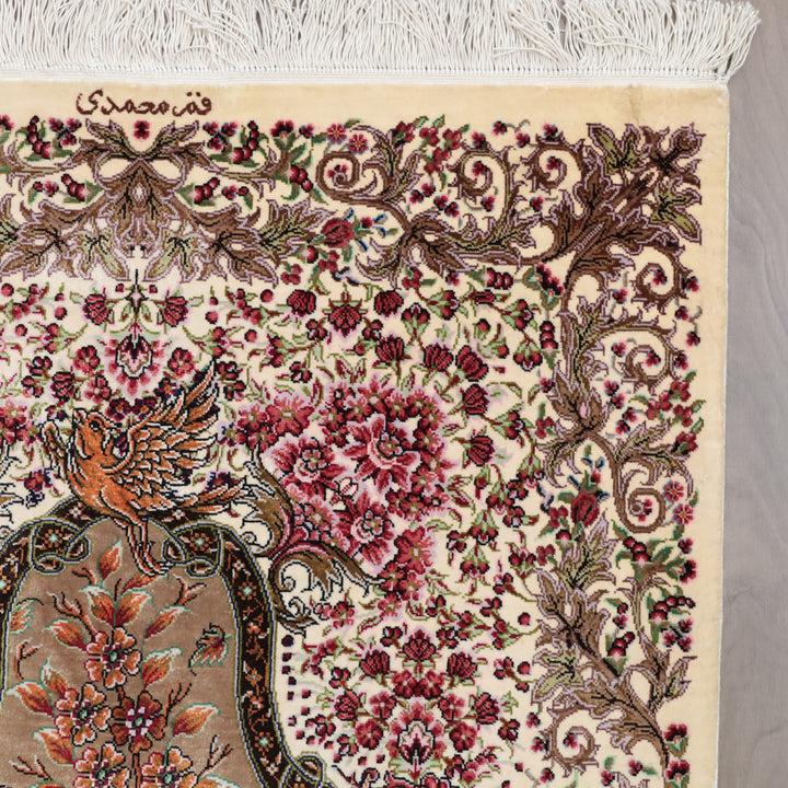 高級ペルシャ絨毯 クム産 シルク100％ MOHAMMADI工房｜生命の樹・花鳥柄 アイボリー×ピンク｜94×60cm（FS-13364）