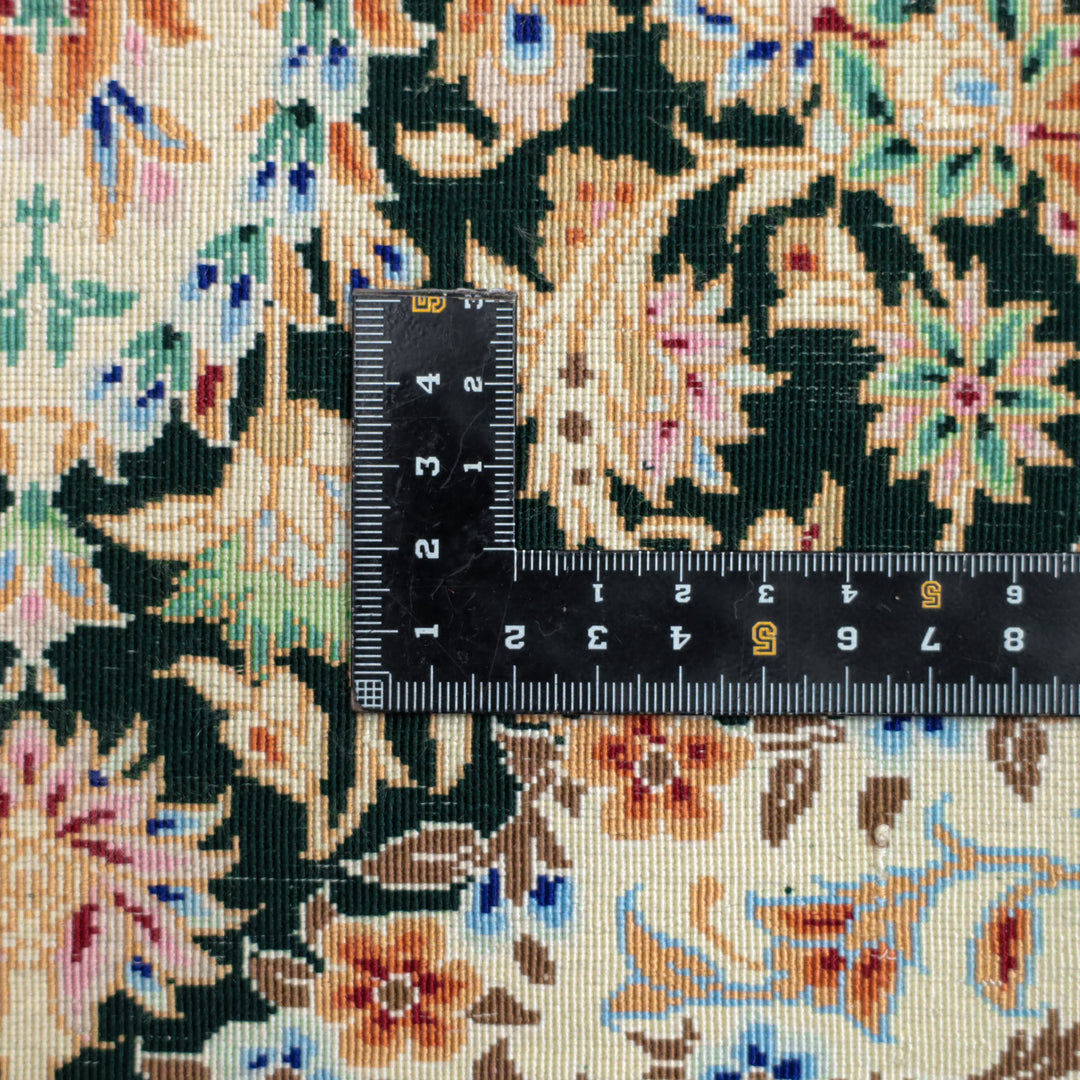 高級ペルシャ絨毯 クム産 シルク100％ JAN GHORBAN工房｜トランジ柄 ブラック×アイボリー｜88×61cm（FS-13365）