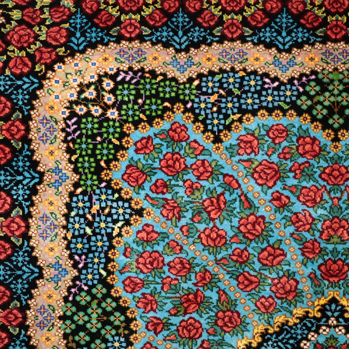 高級ペルシャ絨毯 クム産 シルク100％ KHAKI工房｜薔薇柄 ターコイズ×レッド｜80×60cm（FS-13367）