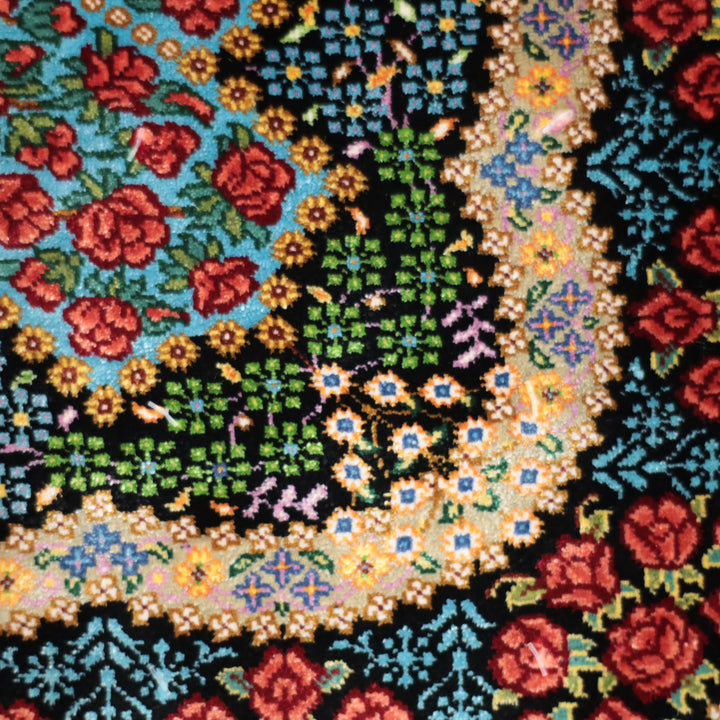 高級ペルシャ絨毯 クム産 シルク100％ KHAKI工房｜薔薇柄 ターコイズ×レッド｜80×60cm（FS-13367）
