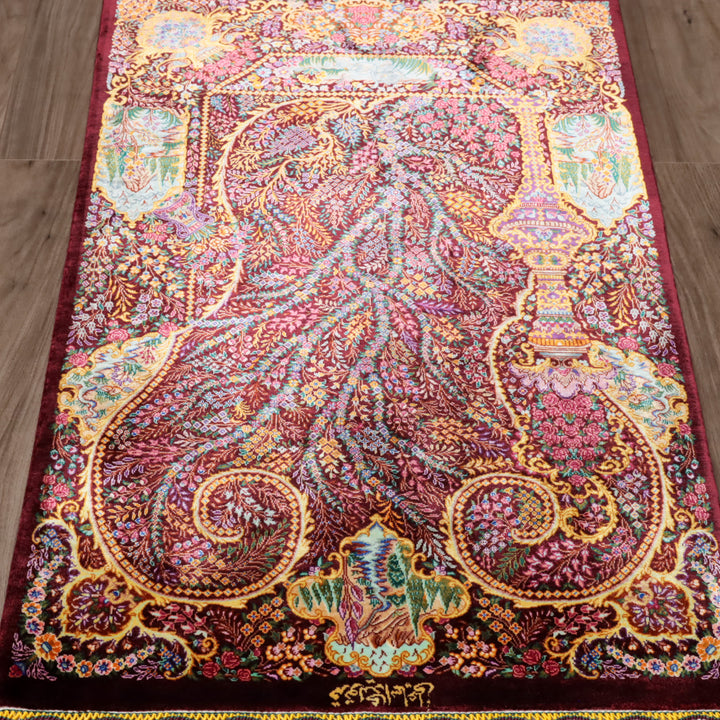 高級ペルシャ絨毯 クム産 シルク100％ ESMAELI工房｜生命の木・風景柄 ワイン×ゴールド｜93×60cm（FS-13369）