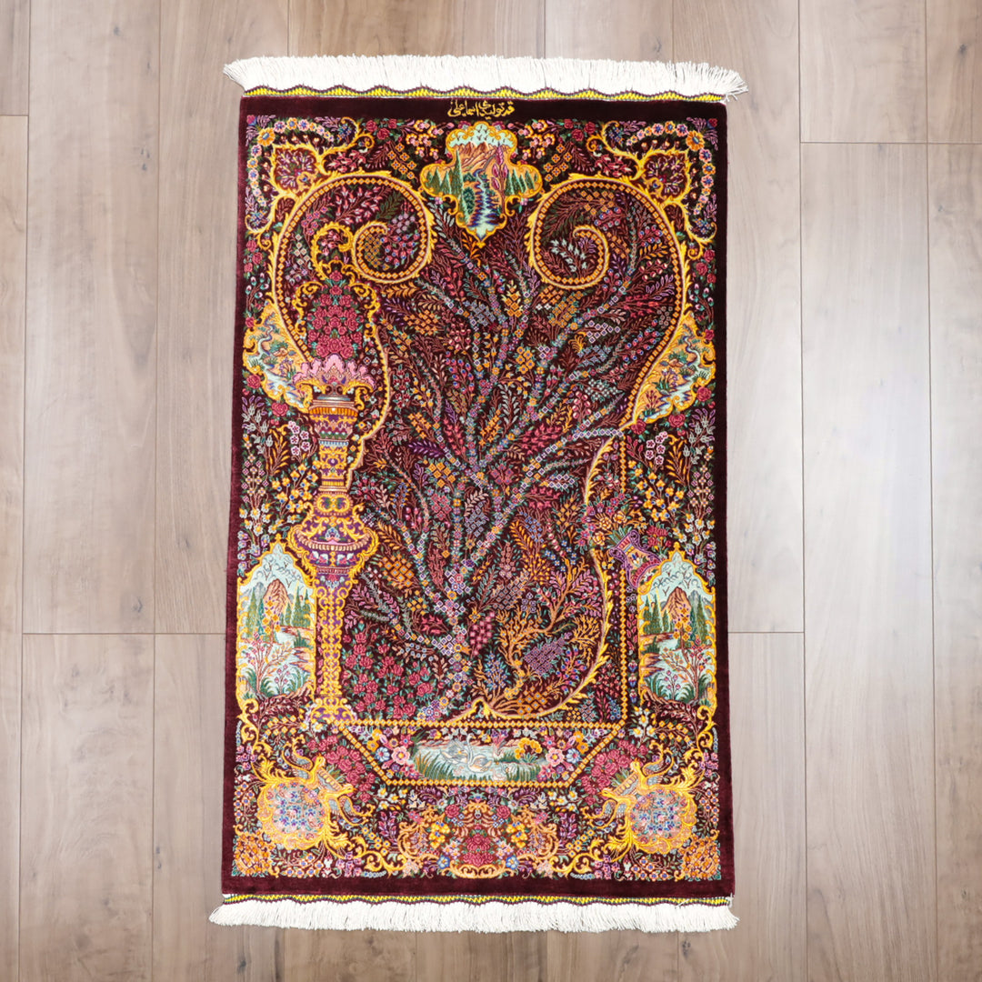高級ペルシャ絨毯 クム産 シルク100％ ESMAELI工房｜生命の木・風景柄 ワイン×ゴールド｜93×60cm（FS-13369）