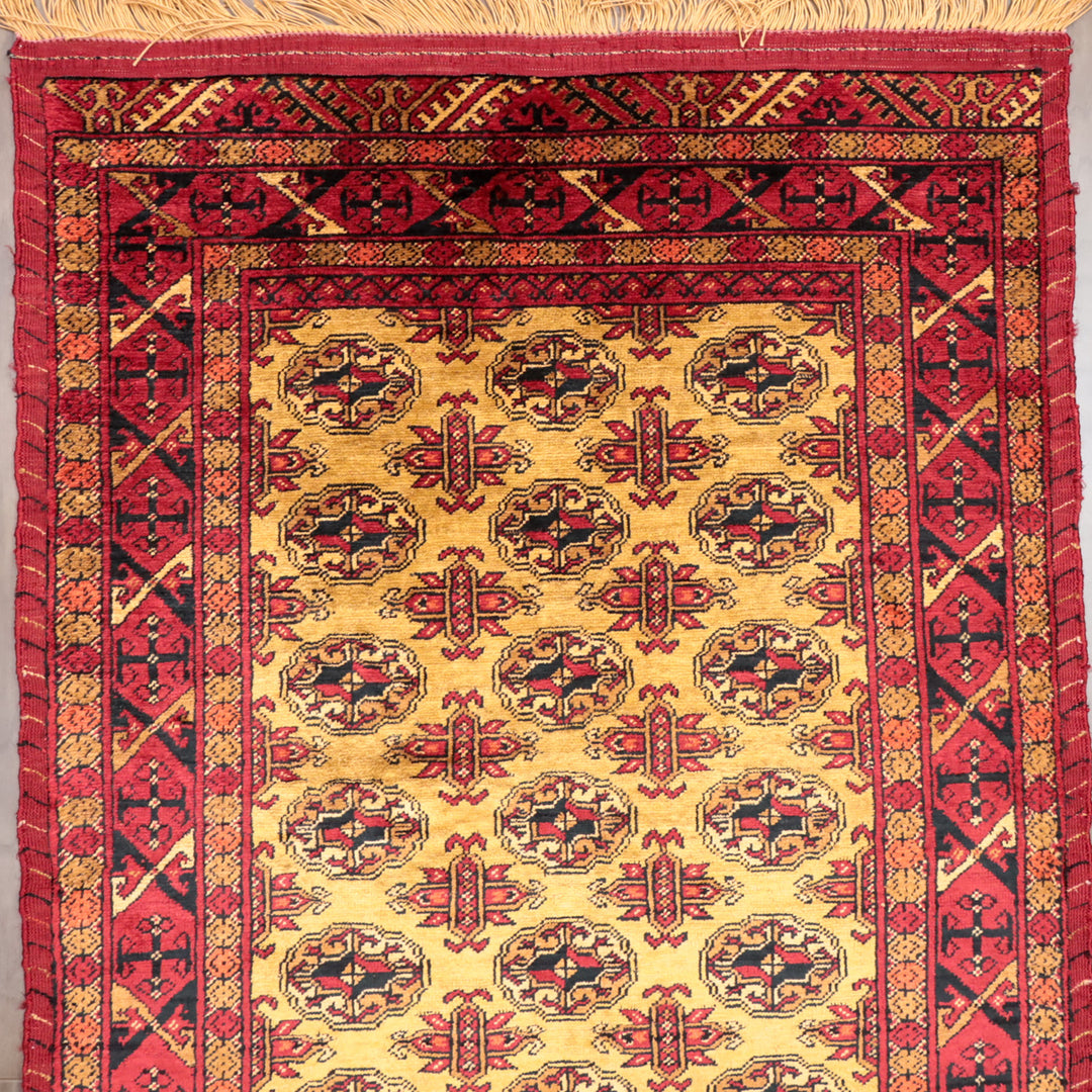 ペルシャ絨毯 トルクメン産 シルク100％ 両面手織り｜ギュル・四区画柄 レッド×ゴールド｜86×61cm（FS-13384）