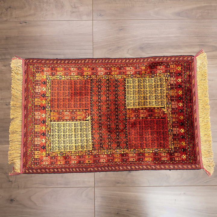 ペルシャ絨毯 トルクメン産 シルク100％ 両面手織り｜区画・ギュル柄 レッド×ブルーグリーン｜62×41cm（FS-13385）