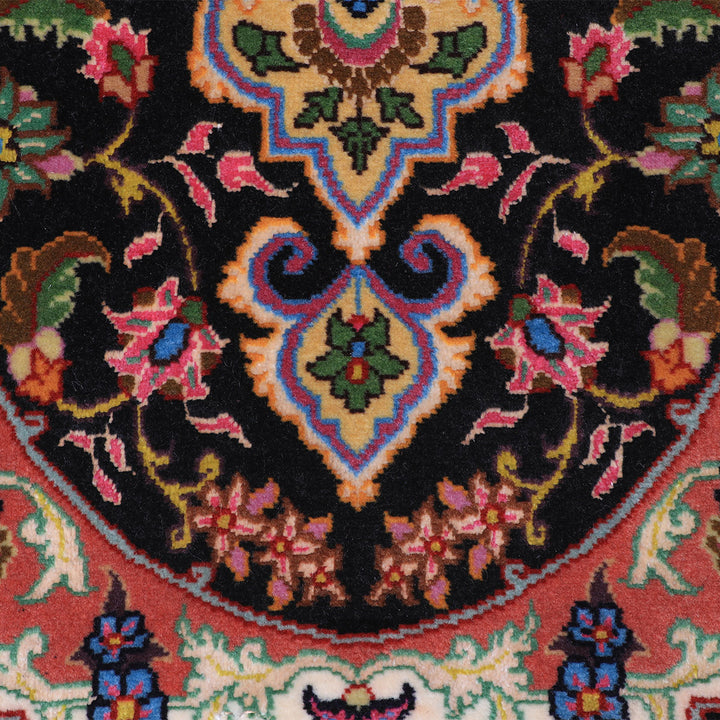 ペルシャ絨毯（イラン産）タブリーズ　67×48cm（FS-70009）