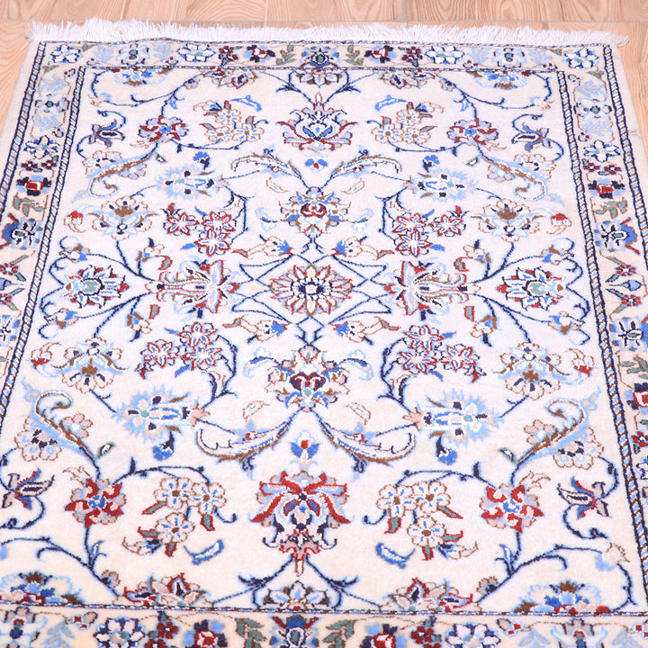 ペルシャ絨毯（イラン産）ナイン　86×59cm（FS-70012）