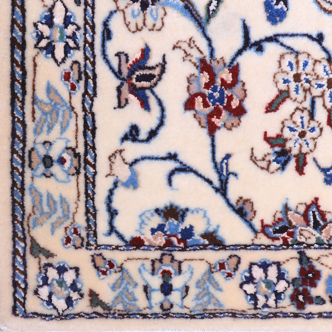 ペルシャ絨毯（イラン産）ナイン　86×59cm（FS-70012）