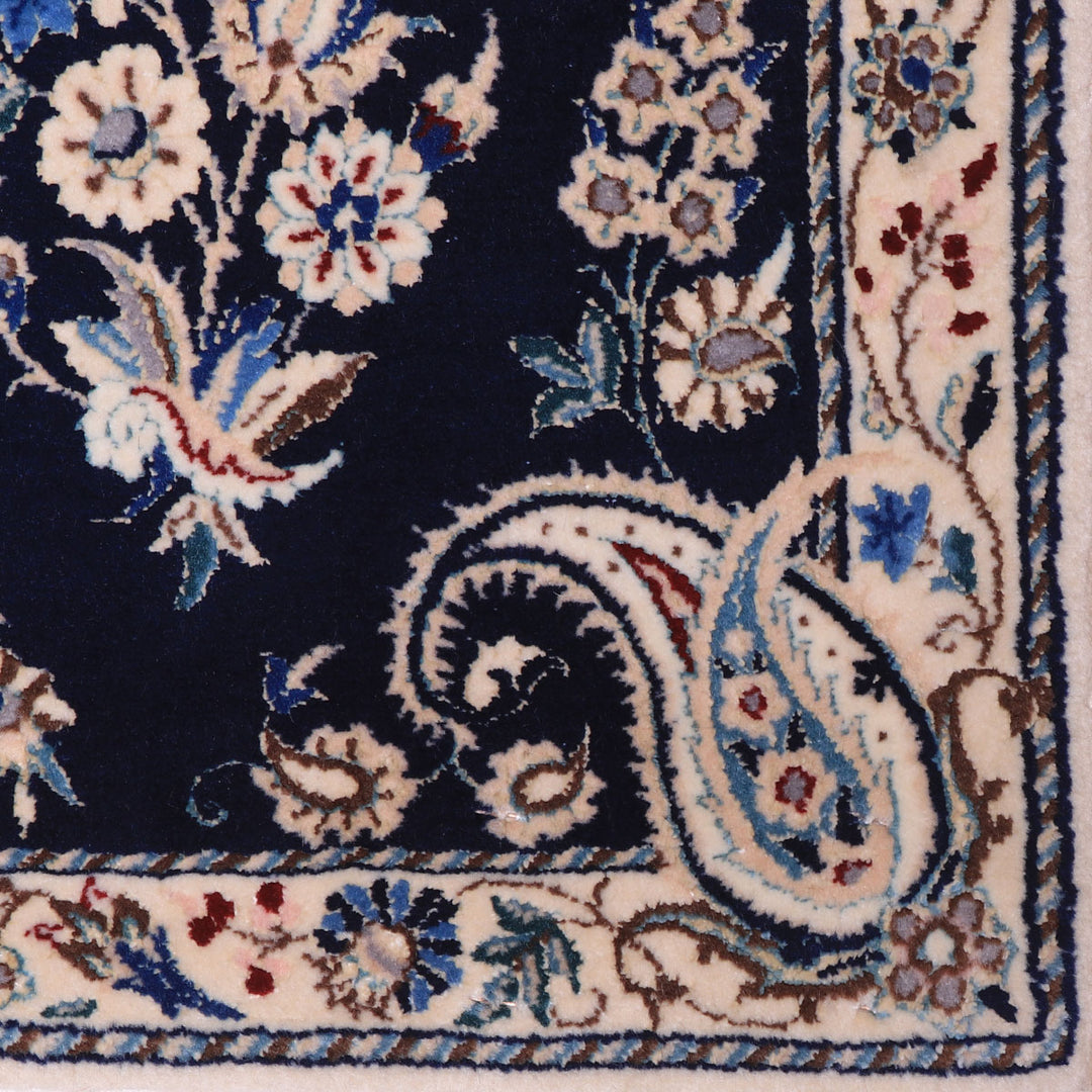 ペルシャ絨毯（イラン産）ナイン　86×61cm（FS-70014）