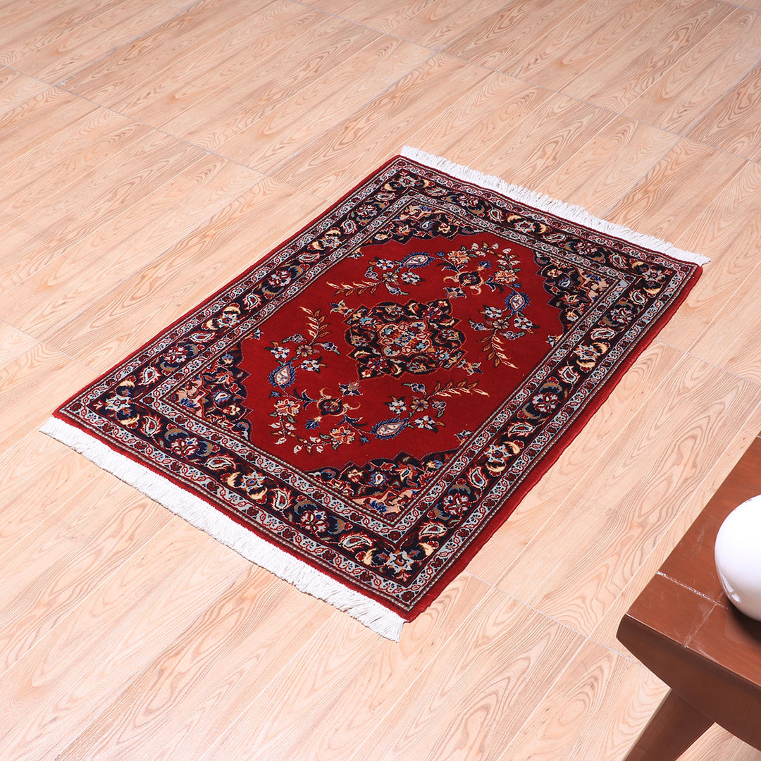 ペルシャ絨毯（イラン産）カーシャーン　91×69cm（FS-70019）