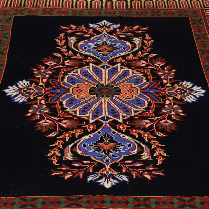 ペルシャ絨毯（イラン産）カーシャーン　91×78cm（FS-70020）