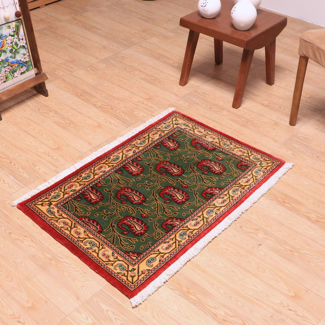 ペルシャ絨毯（イラン産）クム　97×63cm（FS-70025）