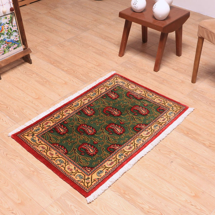 ペルシャ絨毯（イラン産）クム　97×63cm（FS-70025）