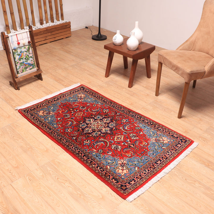 ペルシャ絨毯（イラン産）サルーク　132×77cm（FS-70027）