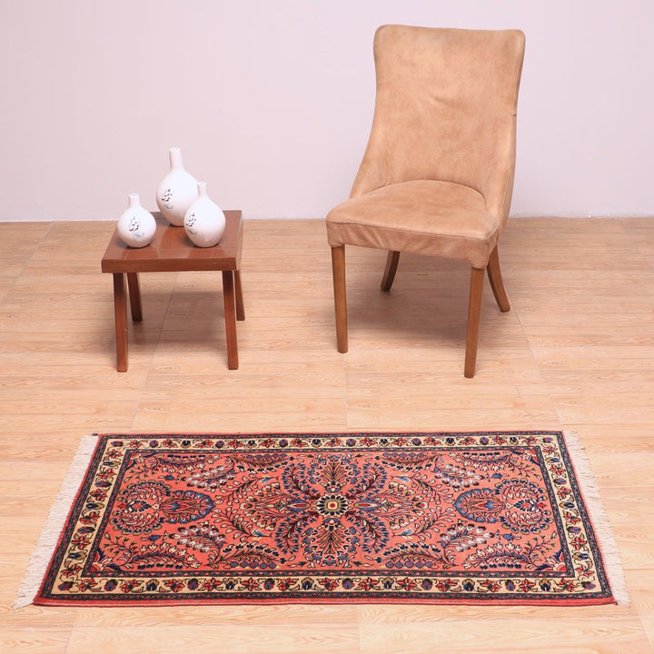 ペルシャ絨毯（イラン産）サルーク　127×67cm（FS-70036）