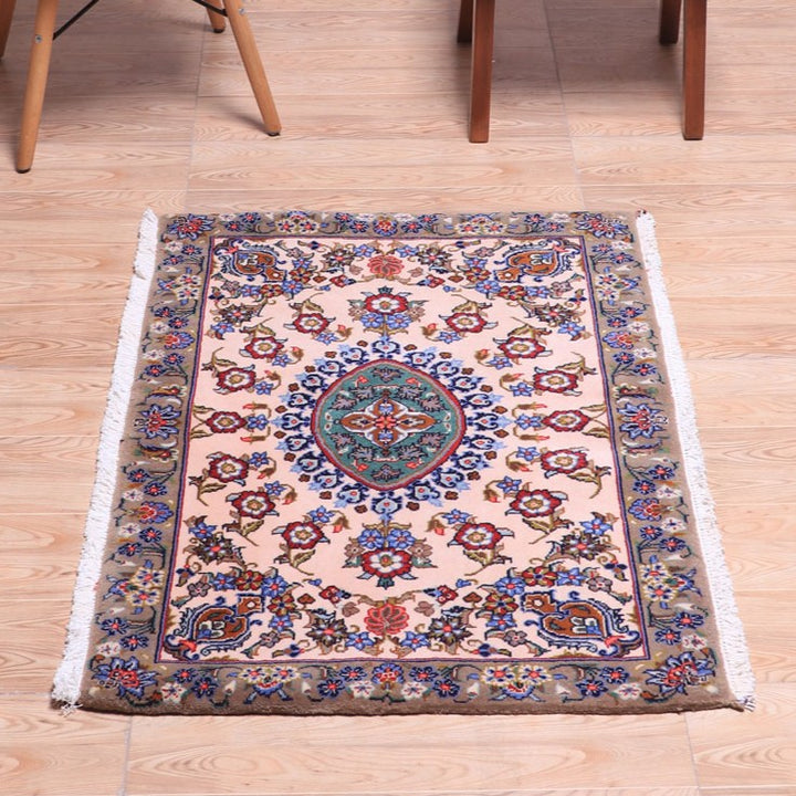 ペルシャ絨毯（イラン産）カーシャーン　100×71cm（FS-70039）