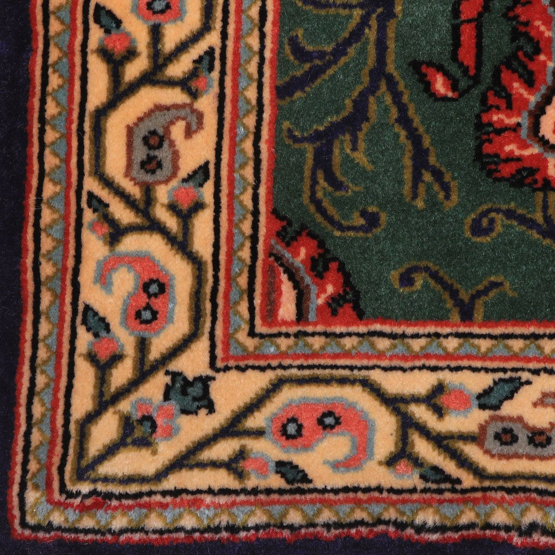 ペルシャ絨毯（イラン産）クム　93×61cm（FS-70040）