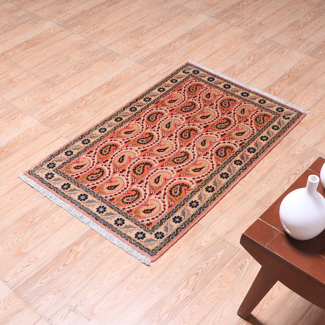 ペルシャ絨毯（イラン産）イスファハンアンティーク　100×65cm（FS-70043）