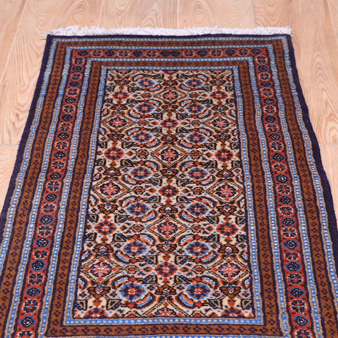 ペルシャ絨毯（イラン産）ムード・ビールジャンド　95×46cm（FS-70047）