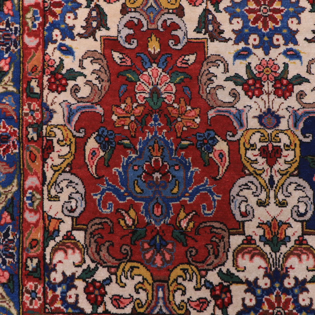 ペルシャ絨毯（イラン産）イスファハンアンティーク　94×81cm（FS-70051）