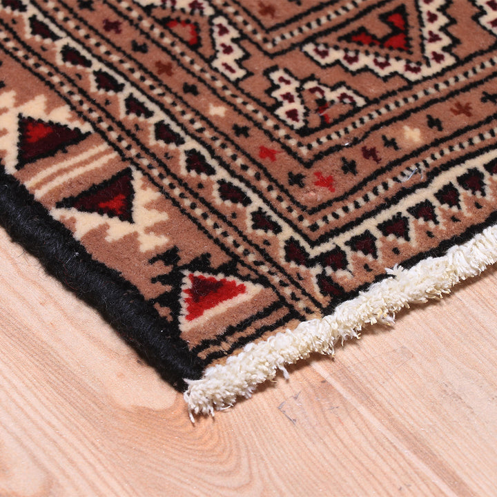 ペルシャ絨毯（イラン産）トルクメン　112×51cm（FS-70053）