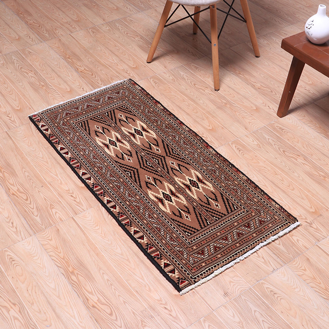 ペルシャ絨毯（イラン産）トルクメン　112×51cm（FS-70053）