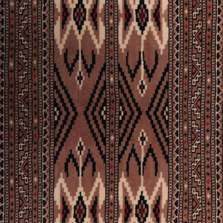 ペルシャ絨毯（イラン産）トルクメン　112×51cm（FS-70053）