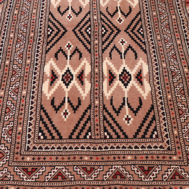 ペルシャ絨毯（イラン産）トルクメン　112×51cm（FS-70053）