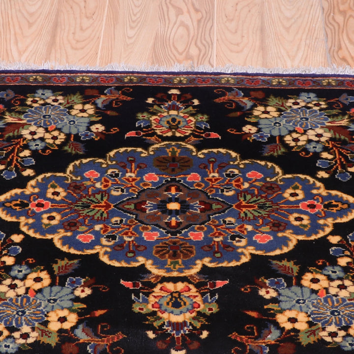ペルシャ絨毯（イラン産）クム　102×67cm（FS-70060）