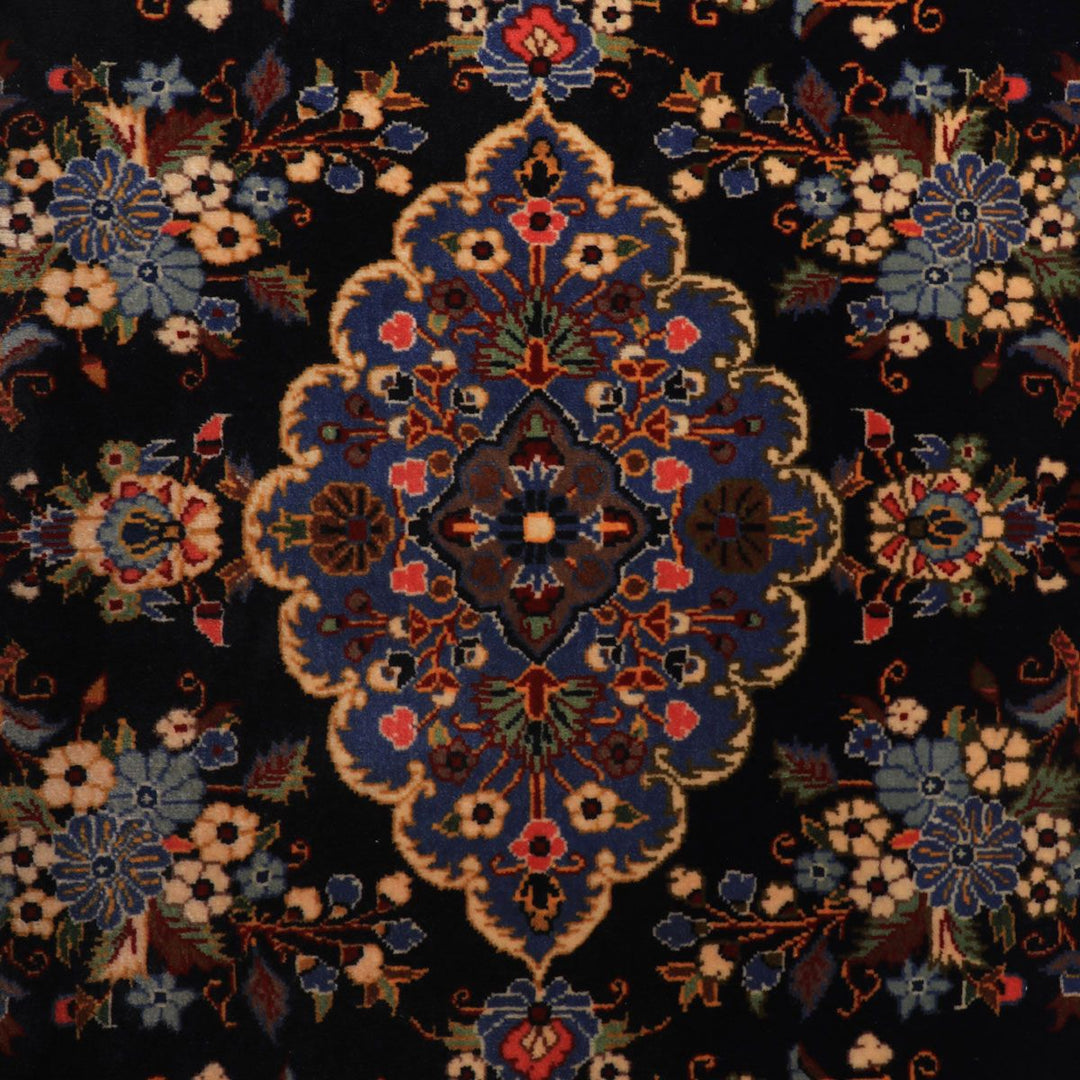 ペルシャ絨毯（イラン産）クム　102×67cm（FS-70060）