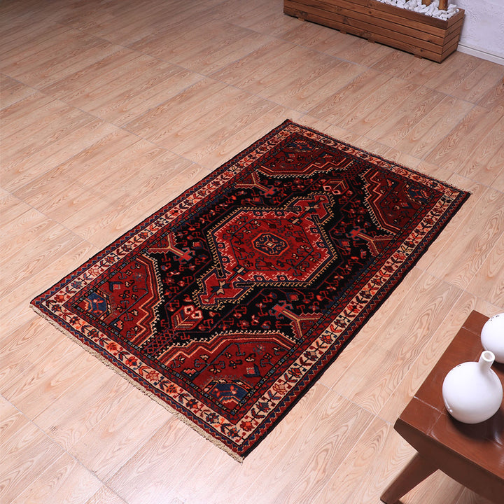 ペルシャ絨毯（イラン産）ゴルトク　140×90cm（FS-70061）