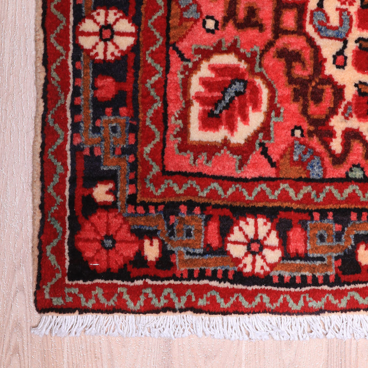 ペルシャ絨毯（イラン産）バクティアリ　103×63cm（FS-70062）