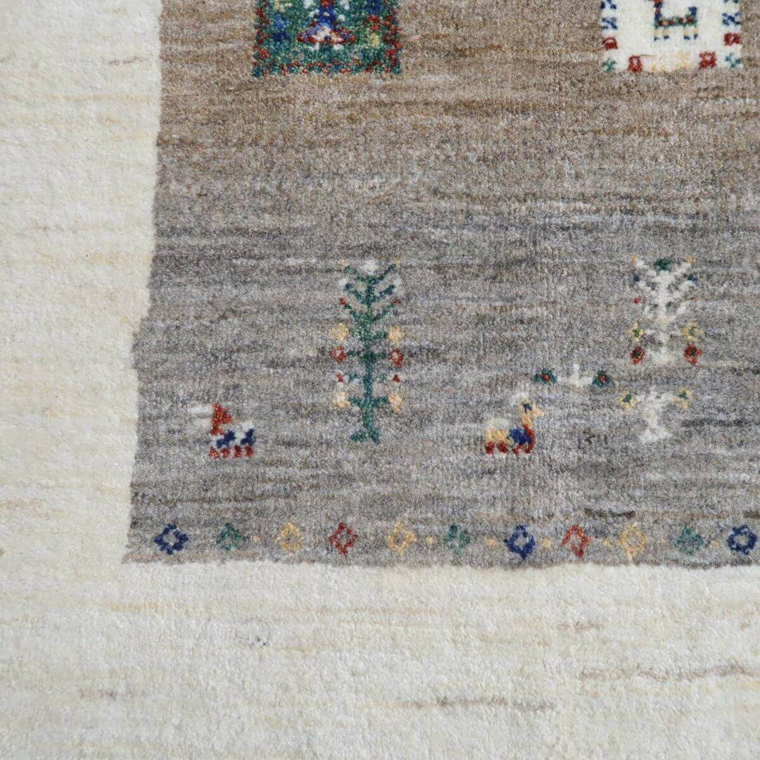 【セミオーダー受付中】  サイズ変更OK　カラー変更OK イラン　シラーズ産　ギャッベ 　（hl-11124）