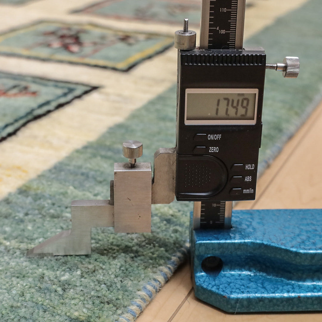 【セミオーダー受付中】  サイズ変更OK　カラー変更OK イラン　シラーズ産　ギャッベ 　（hl-12050）