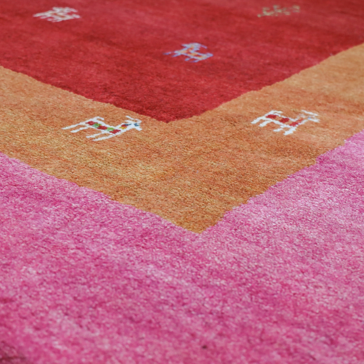 ギャッベ,ラグ,209×144cm,手織り,ウール,ペルシャ絨毯,ピンク×レッド