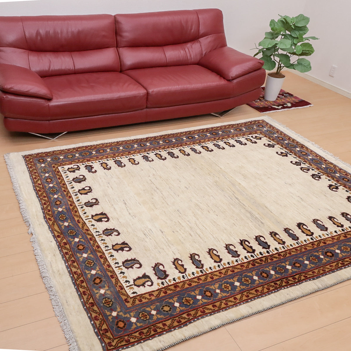 239×175cmギャッベギャベペルシャ絨毯手織り 239×175cmギャッベギャベペルシャ絨毯手織り